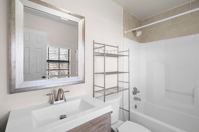 Building Photo - 100 Ramon Cardenas Dr