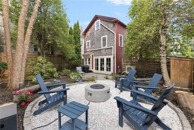 Building Photo - 5 Tews Ct