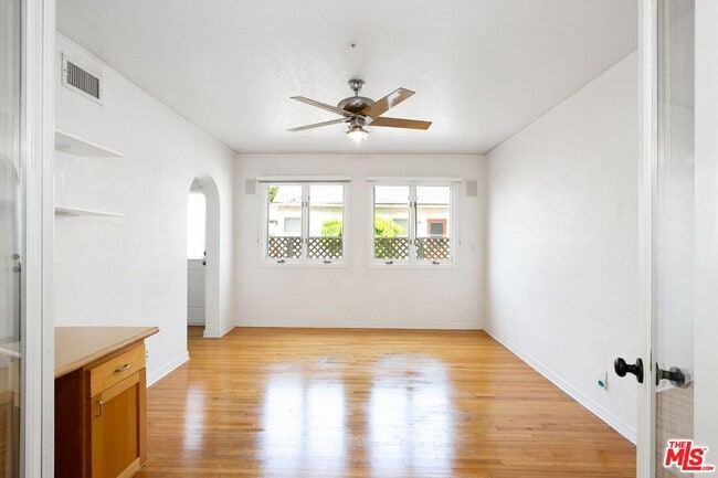 Building Photo - 333 S McCarty Dr