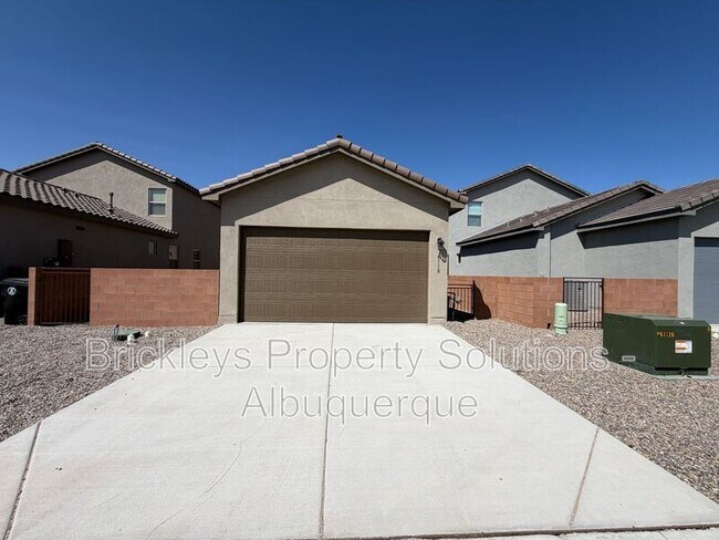 Building Photo - 6118 Chicago Dr SE