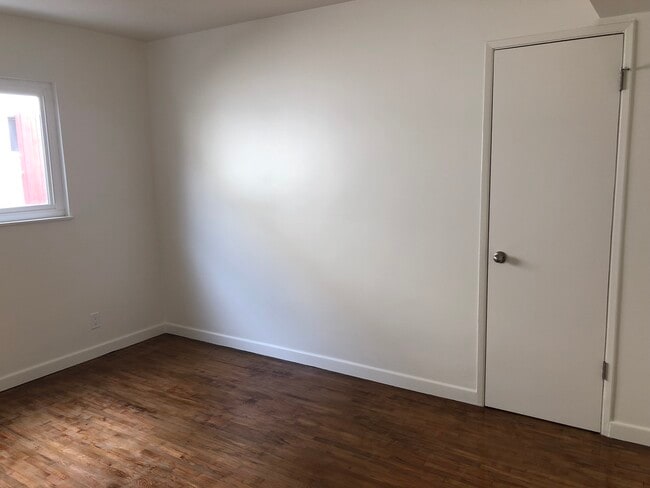 Building Photo - 1443 11th St