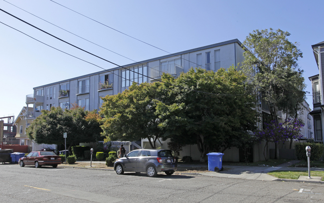 Building Photo - Berkeley Park Apartments