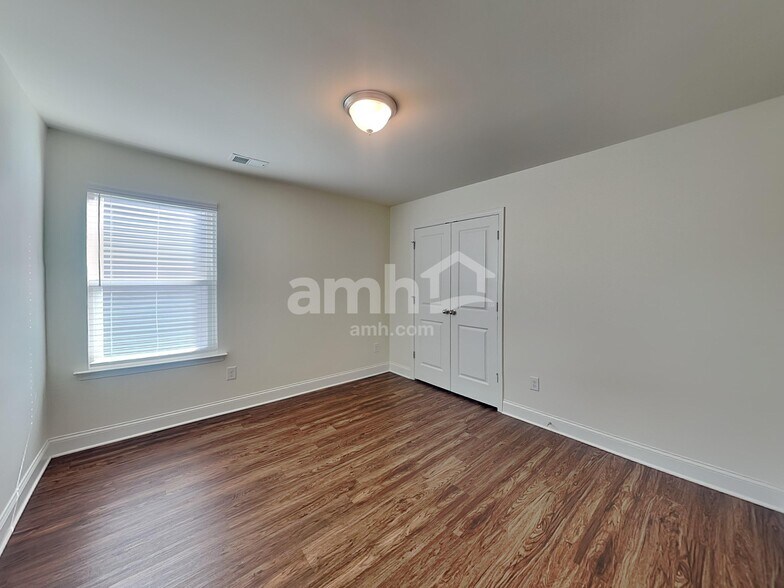 Building Photo - 1370 Ashlyn Ct