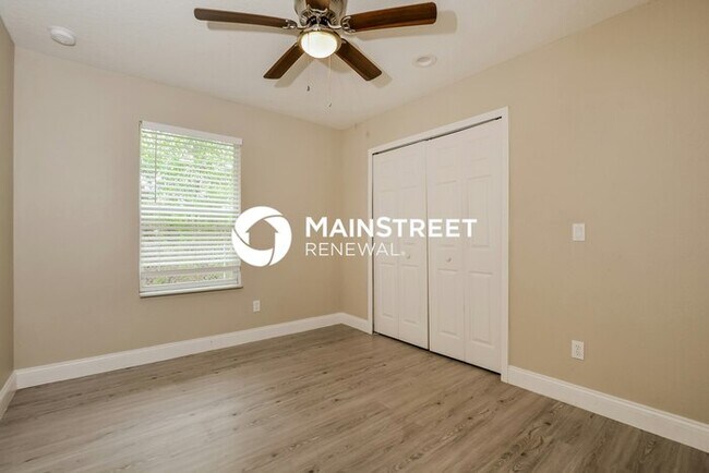 Building Photo - 4 Bedroom Pet-Friendly Home in Mount Dora, FL with Main Street Renewal