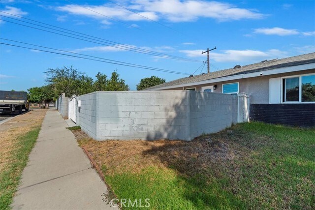 Building Photo - 15518 Ironwood Dr