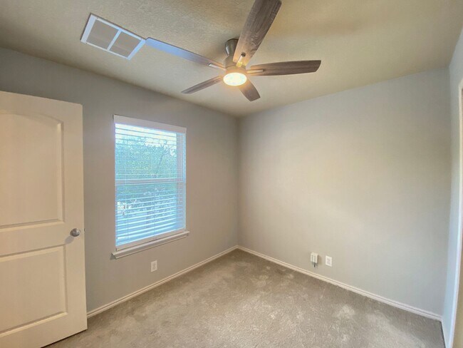 Building Photo - 7223 Summer Way