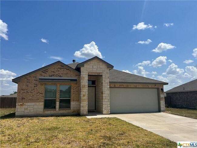 Building Photo - 208 Christopher Dr