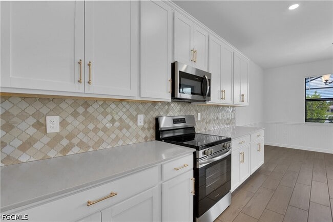 Building Photo - 10883 Timber Creek Dr