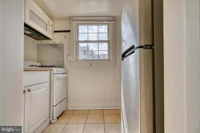 Building Photo - 1208 N Calvert St