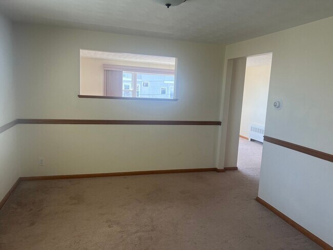 Building Photo - 116 Summit Ave