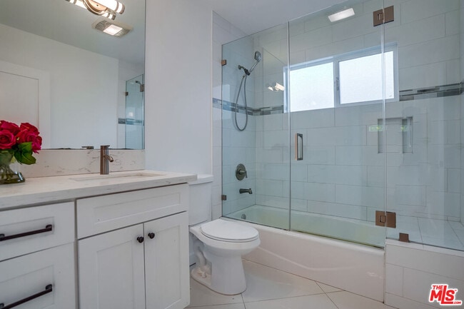 Building Photo - 12527 Emelita St