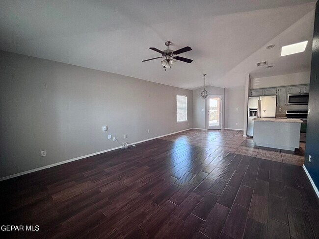 Building Photo - 14416 Spanish Point Dr