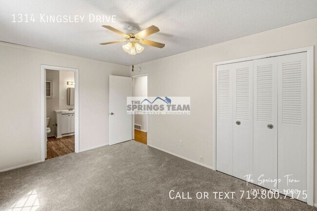 Building Photo - 1314 N Kingsley Dr