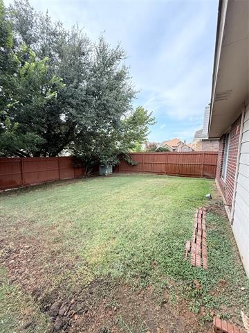 Building Photo - 7749 Lexus Dr