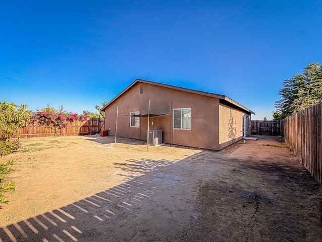 Building Photo - 1108 Honeybell Ct