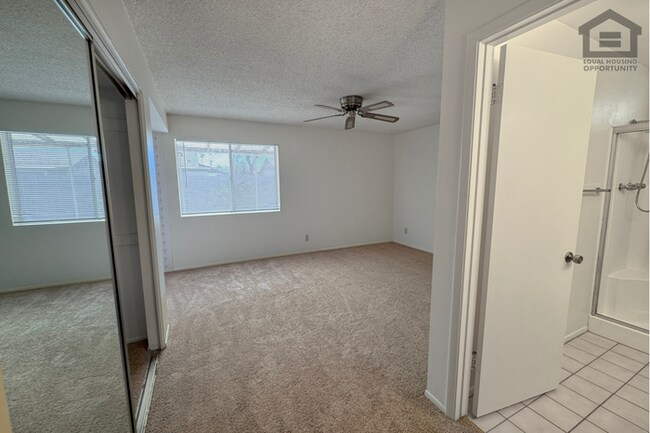 Building Photo - 3Bed/2Bath House at 55th Ave/Peoria Ave! Ready for Immediate Move-In! – NO HOA!