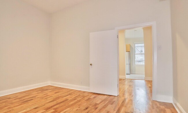 Building Photo - 232 Garden St