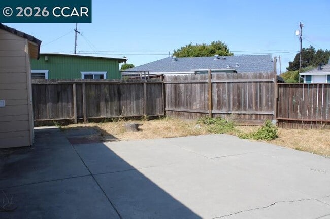 Building Photo - 2745 Rollingwood Dr