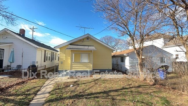 Building Photo - 306 Hudson Ave