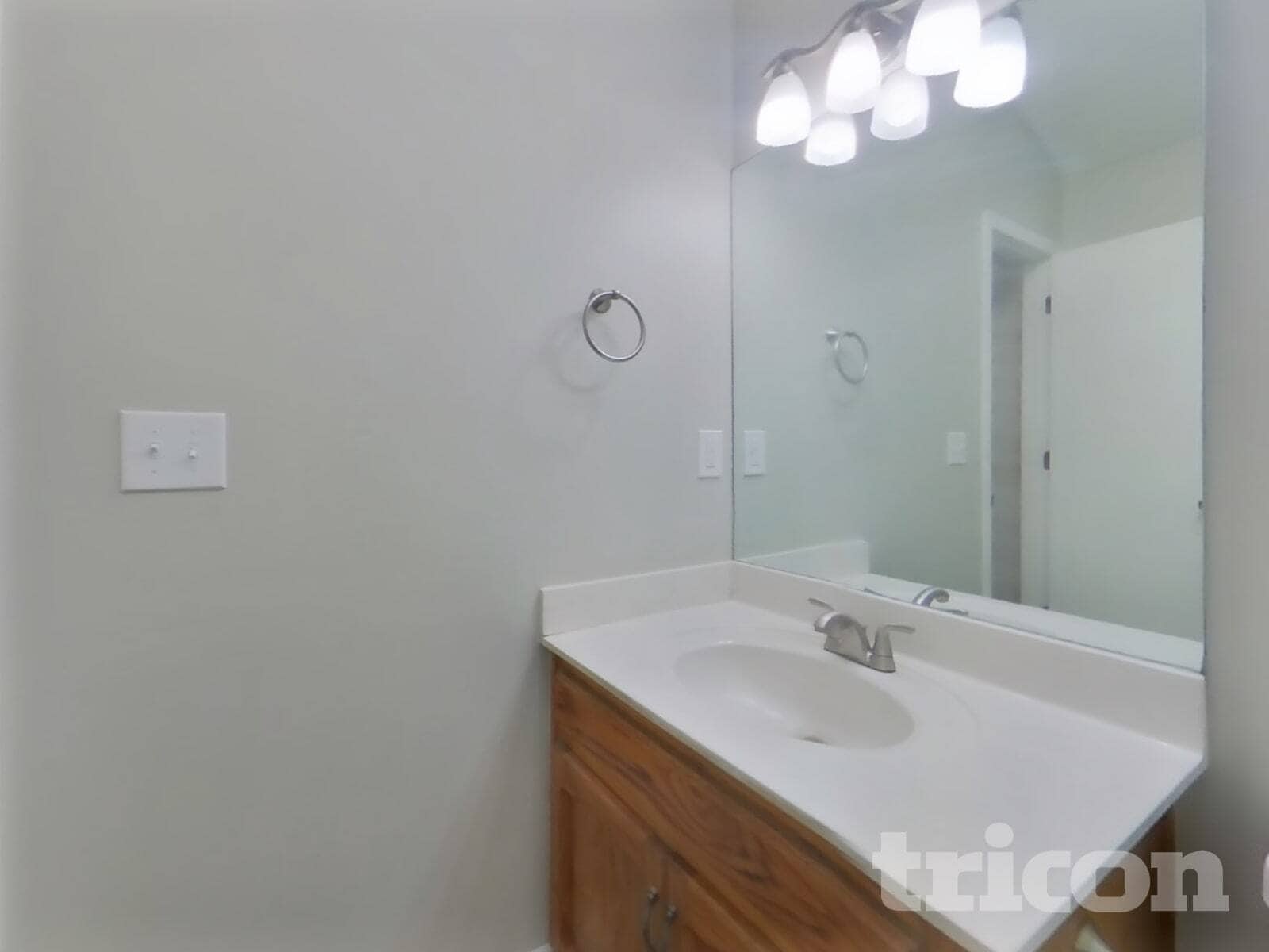 Building Photo - 8835 NE 73rd Ct