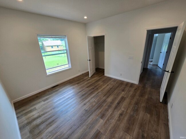 Building Photo - 2403 N Headley Rd