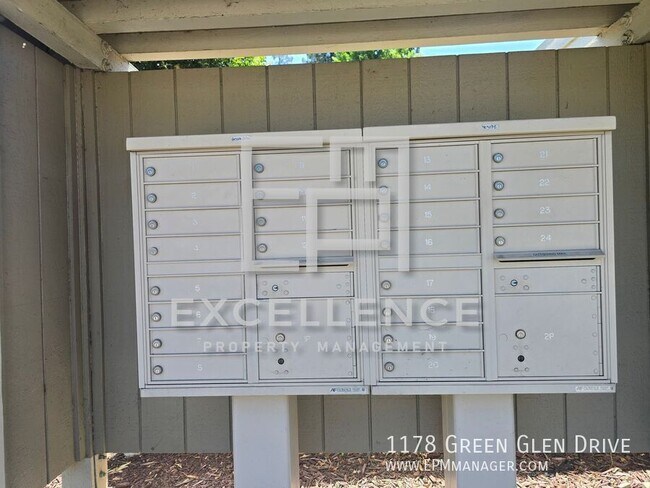 Building Photo - 1178 Green Glen Dr
