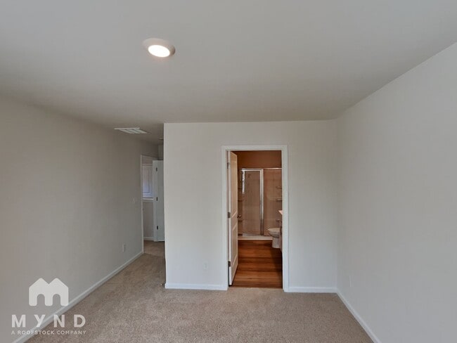 Building Photo - 5102 Hyrule Dr