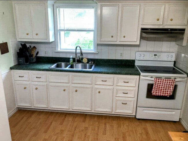 Building Photo - 17910 Strack Farm Rd