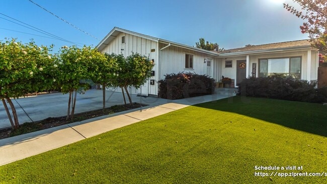 Primary Photo - 1339 Camellia Dr