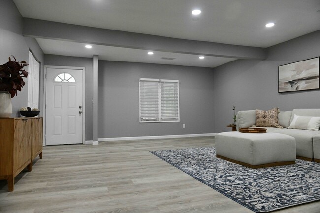 Building Photo - 1320 GA-154