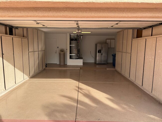 Building Photo - Sun City Summerlin 55+. Single Story. All ...