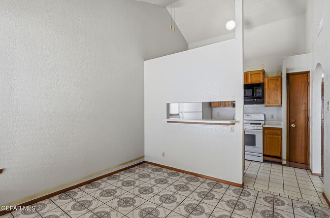 Building Photo - 8541 Euphrates Dr