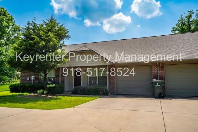 Building Photo - 2 Bed 2 Bath Collinsville
