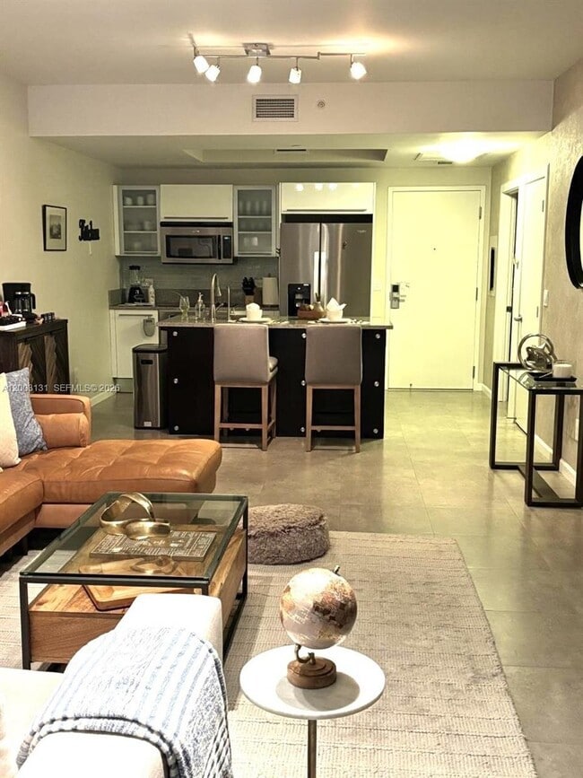 Building Photo - 888 Biscayne Blvd