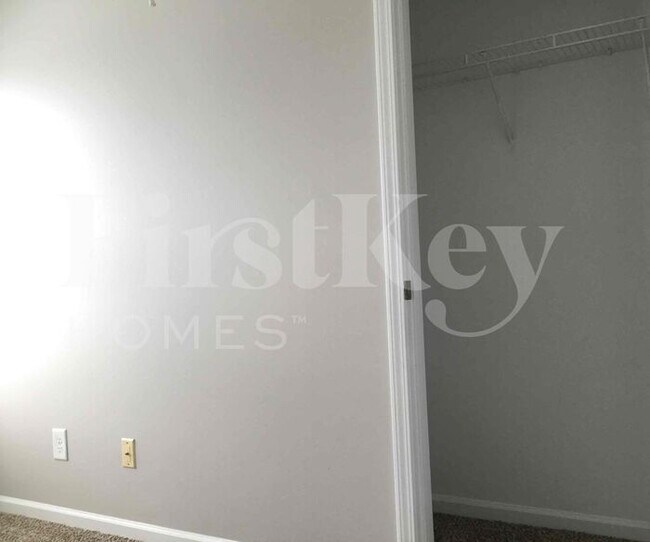 Building Photo - 2803 Stephen Oaks Way