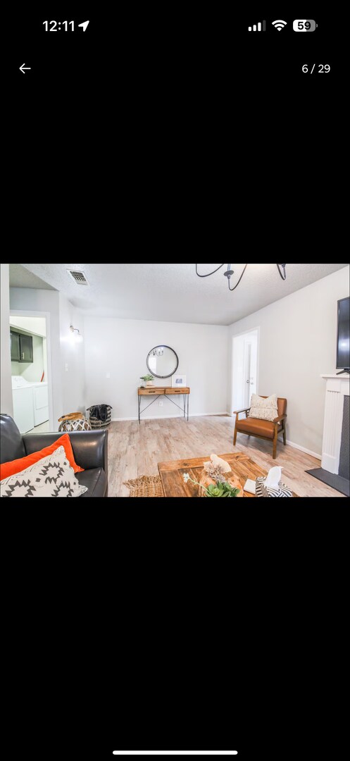 Building Photo - PRE LEASING for fall 2026! 2/1.5 in Tech Terrace