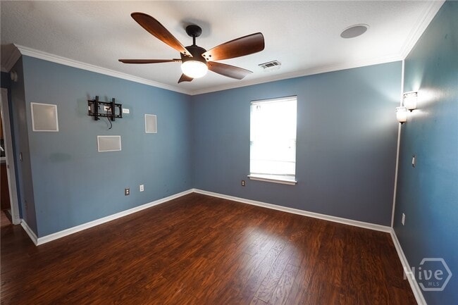 Building Photo - 170 Willow Oak Dr
