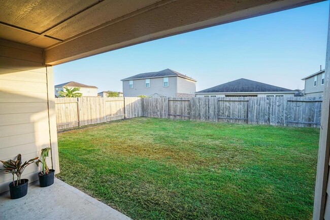 Building Photo - 326 Hawks View Dr