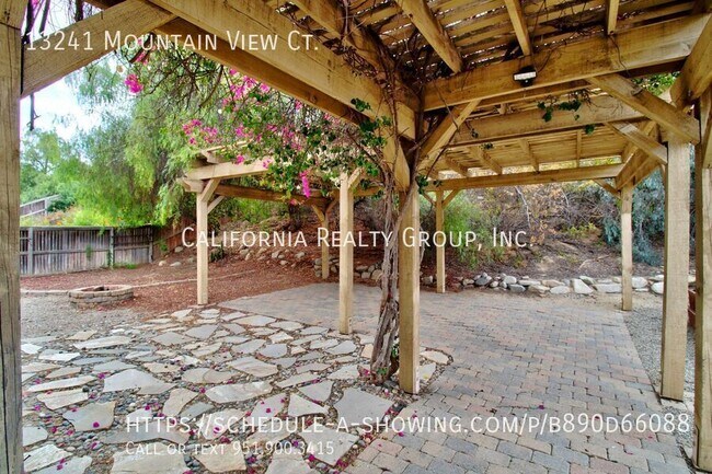 Building Photo - 13241 Mountain View Ct