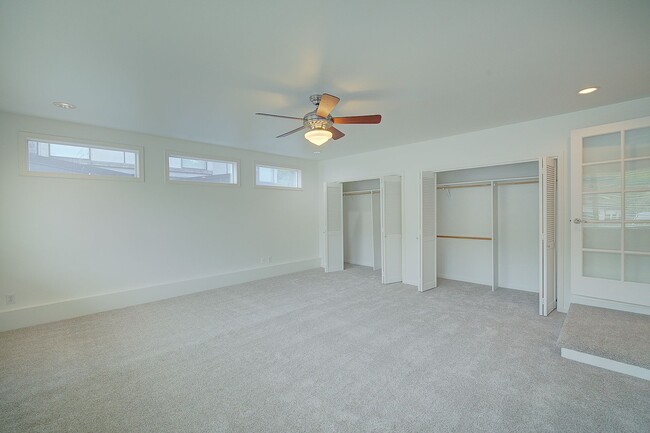 Building Photo - 3bd/1.5ba Mercer Island Home