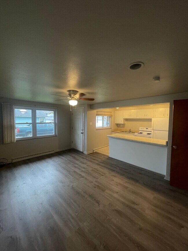 Building Photo - 7th Avenue Duplex