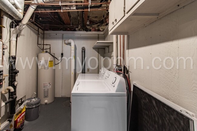 Building Photo - Gorgeous 3 Bedroom / 1 Bathroom Duplex | Gretna