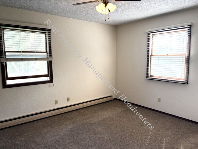 Building Photo - 2114 Billings Ave