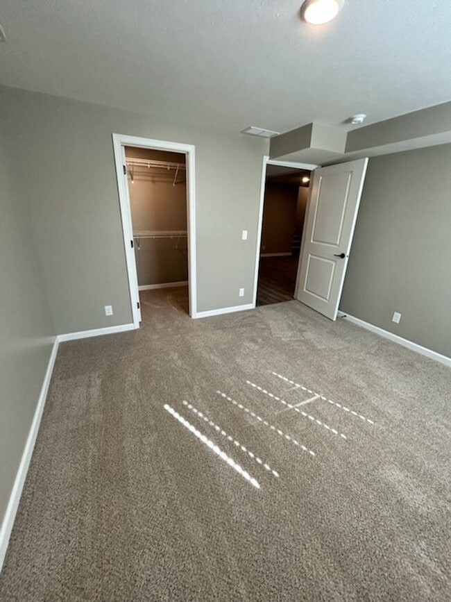 Building Photo - Modern Comfort Meets Effortless Living at ...