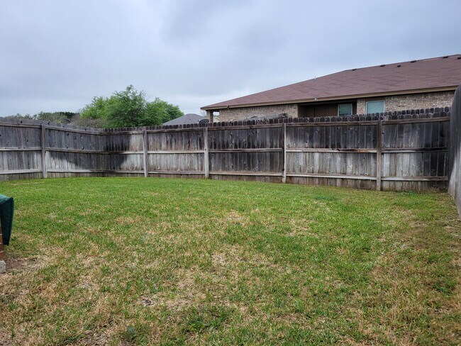 Building Photo - 1514 Dakota Trce