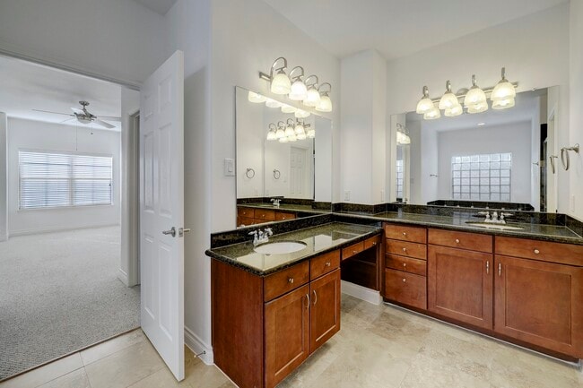 Building Photo - 7539 Highmeadow Dr
