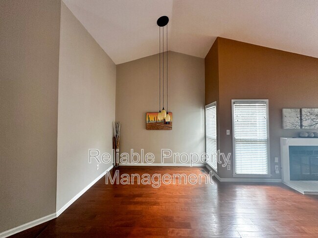 Building Photo - 5716 Grasmere Ct