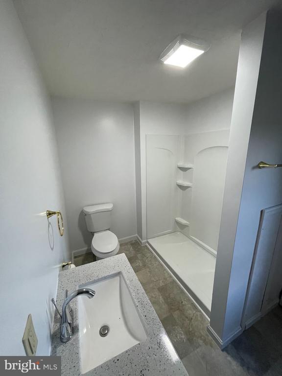 Building Photo - 2450 Mummasburg Rd