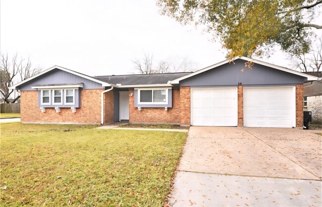 Building Photo - 530 Cambridge Village Dr