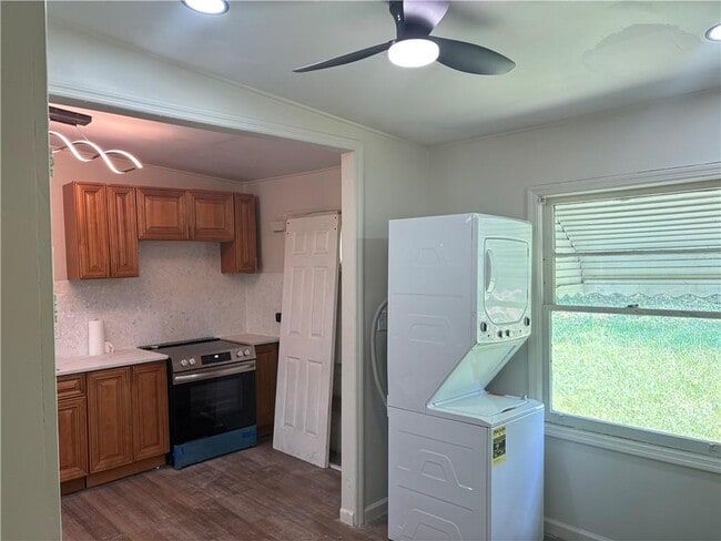 Building Photo - 4049 Villa Ave